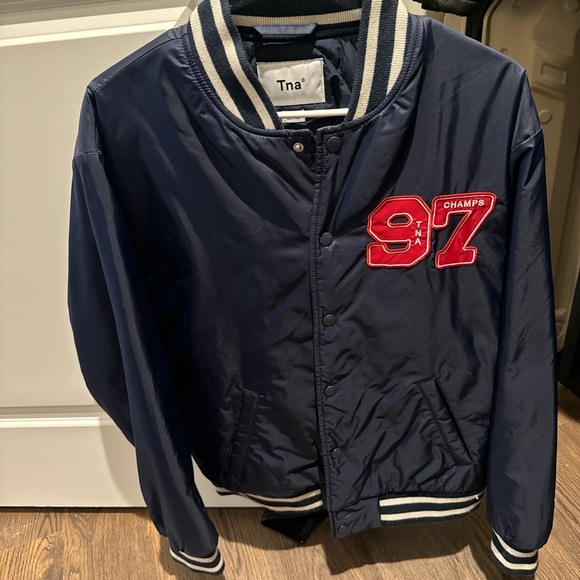 Aritzia Jackets & Blazers - TNA aritzia bomber jacket